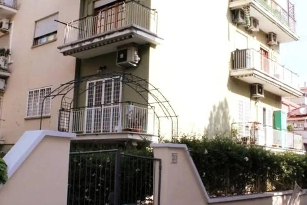 Appartamento Vicino Via Della Pisana Rome